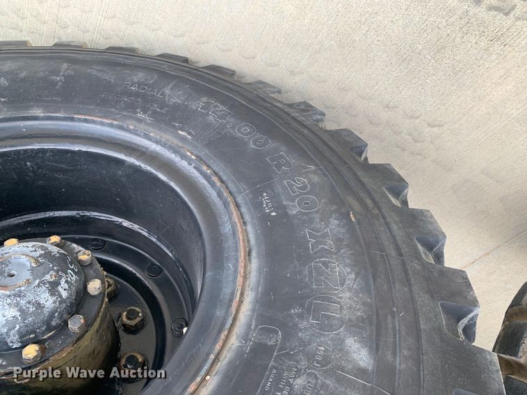 image for item DM7964 1986 AM General M931A1 semi truck