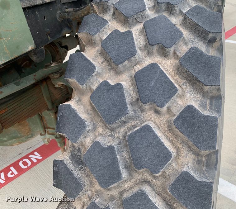 image for item DM7964 1986 AM General M931A1 semi truck