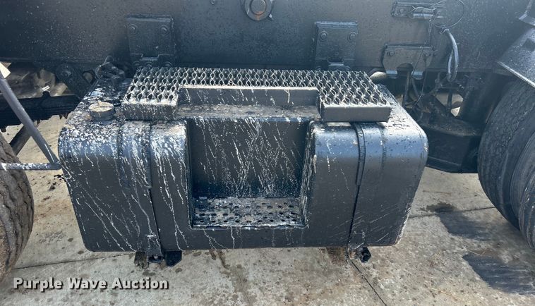 image for item DO6650 Capacity TJ5000 yard truck