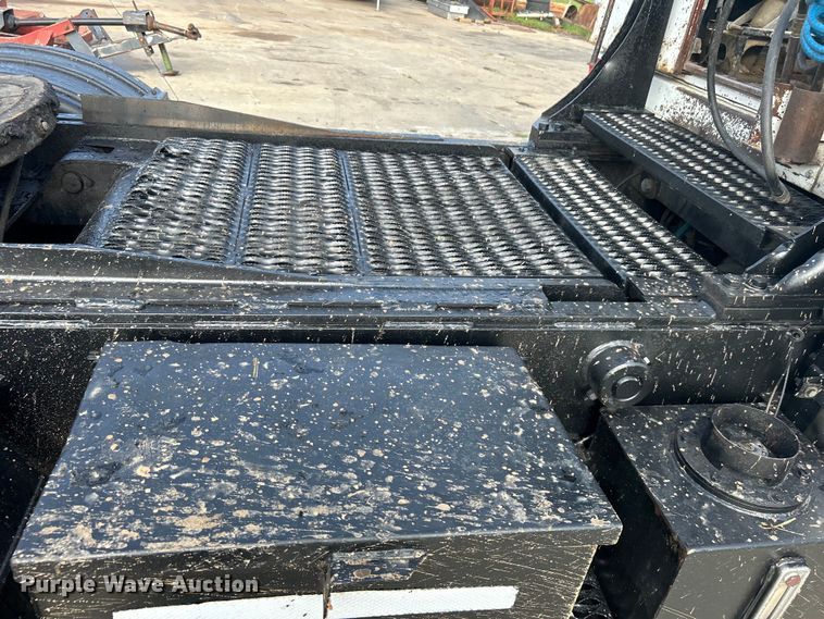 image for item DO6650 Capacity TJ5000 yard truck