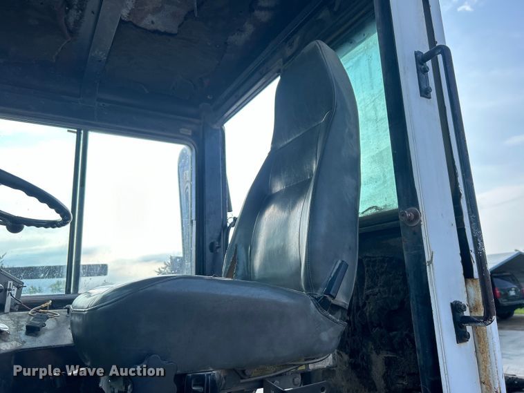 image for item DO6650 Capacity TJ5000 yard truck