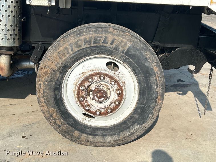 image for item DO6650 Capacity TJ5000 yard truck