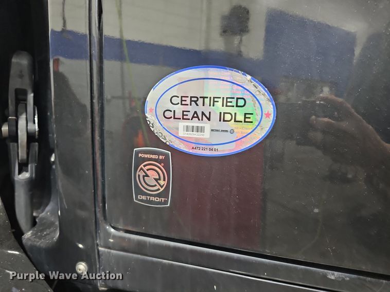 image for item DP6598 2016 Western Star 5700XE semi truck