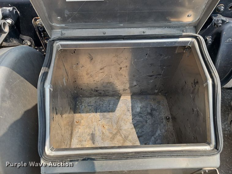 image for item DP6598 2016 Western Star 5700XE semi truck