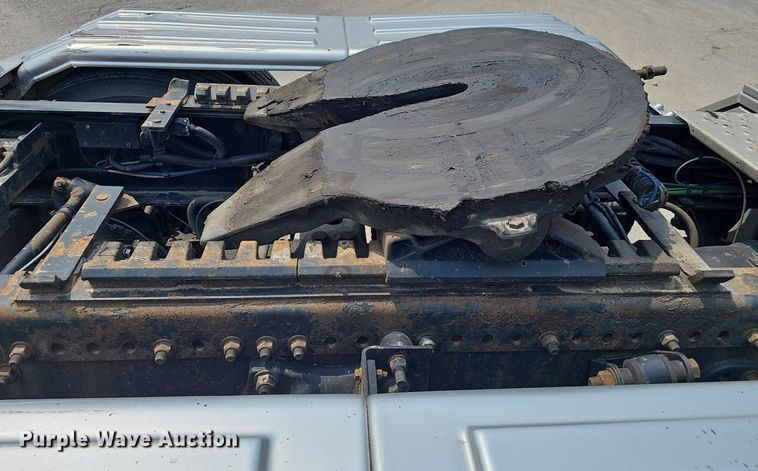 image for item DP6598 2016 Western Star 5700XE semi truck