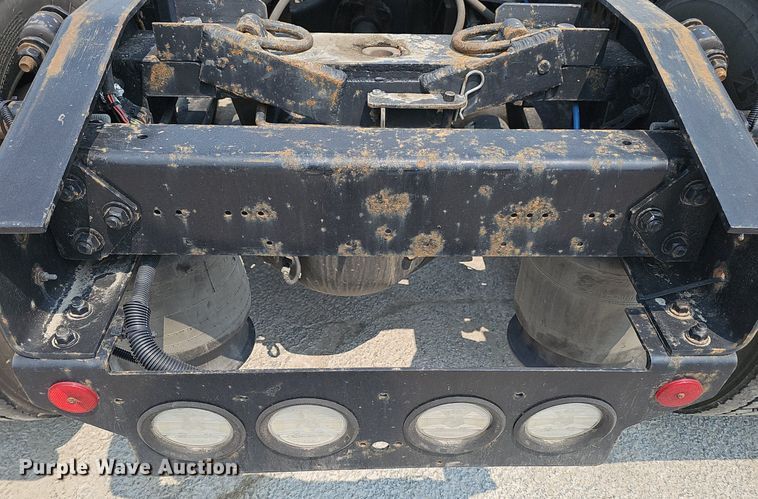 image for item DP6598 2016 Western Star 5700XE semi truck