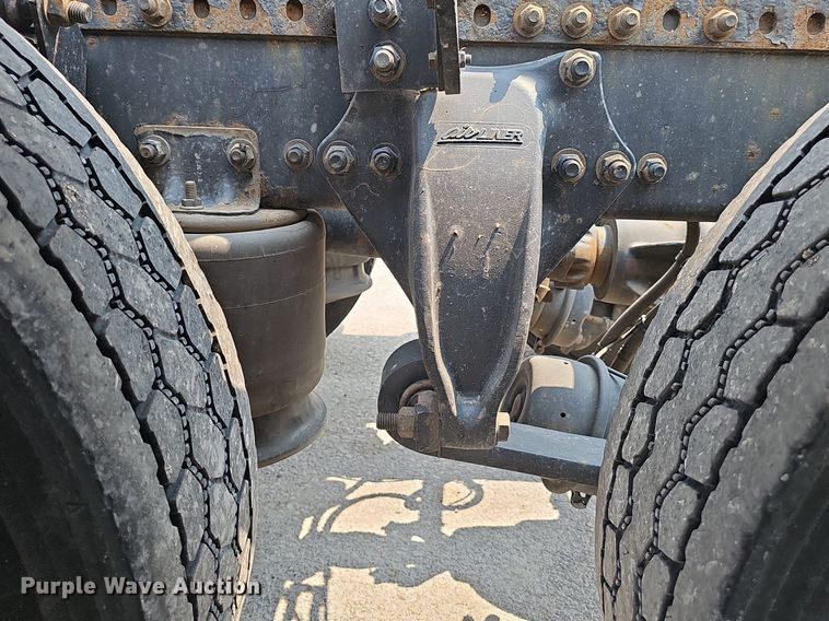 image for item DP6598 2016 Western Star 5700XE semi truck