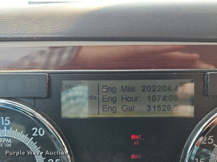 image for item DP6598 2016 Western Star 5700XE semi truck