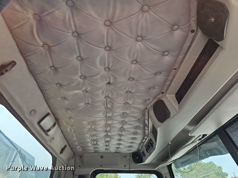 image for item DP6598 2016 Western Star 5700XE semi truck