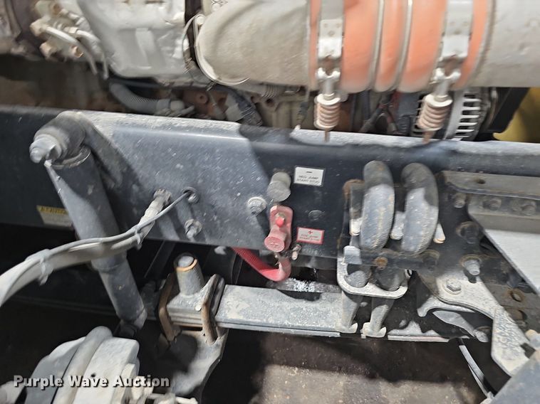 image for item DP6598 2016 Western Star 5700XE semi truck