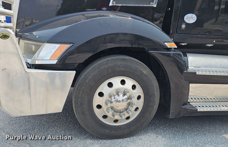 image for item DP6598 2016 Western Star 5700XE semi truck