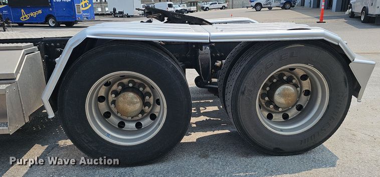 image for item DP6598 2016 Western Star 5700XE semi truck