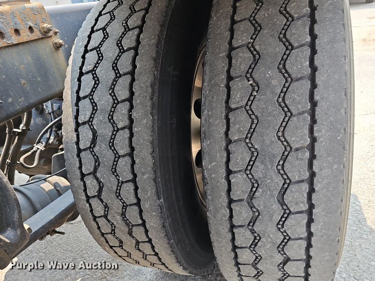 image for item DP6598 2016 Western Star 5700XE semi truck