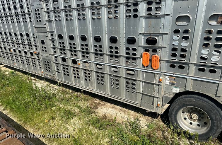 image for item DP8428 2008 Wilson PSDCL-402BP livestock trailer