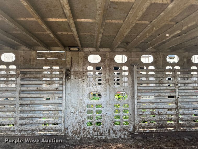 image for item DP8428 2008 Wilson PSDCL-402BP livestock trailer