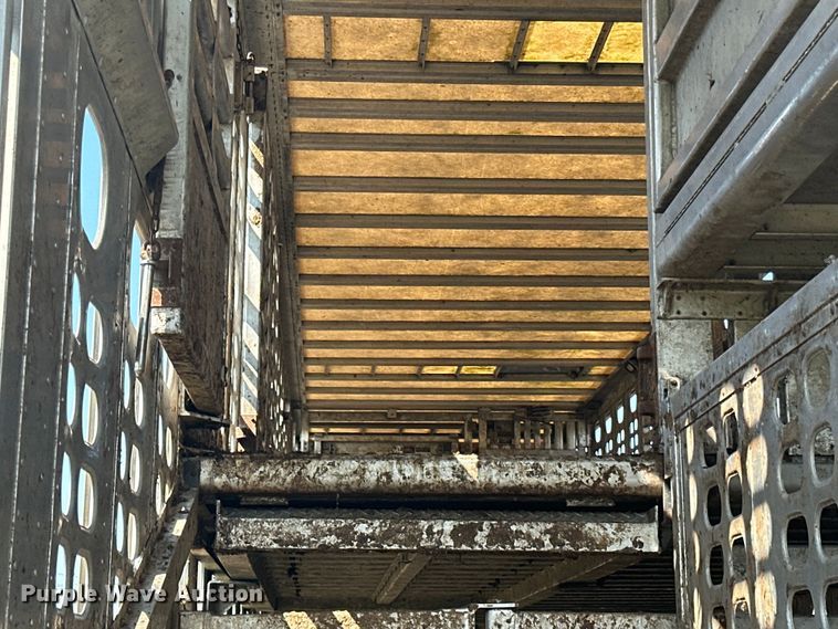 image for item DP8428 2008 Wilson PSDCL-402BP livestock trailer