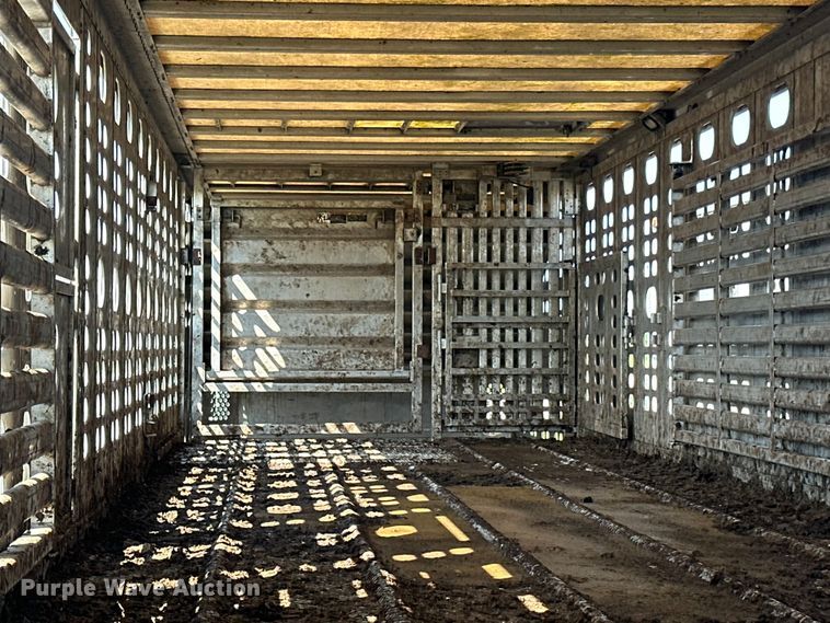 image for item DP8428 2008 Wilson PSDCL-402BP livestock trailer