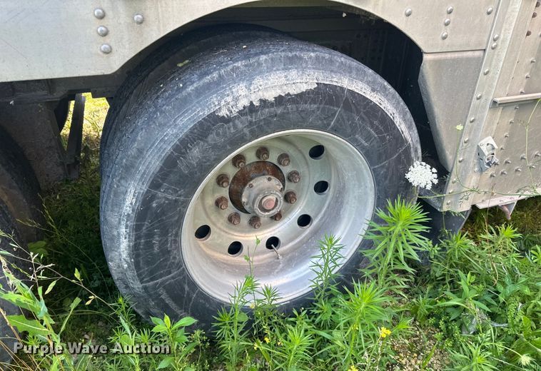 image for item DP8428 2008 Wilson PSDCL-402BP livestock trailer