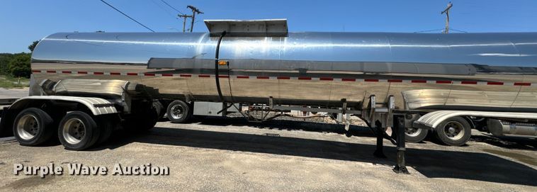 image for item DQ6867 1993 Polar tank trailer