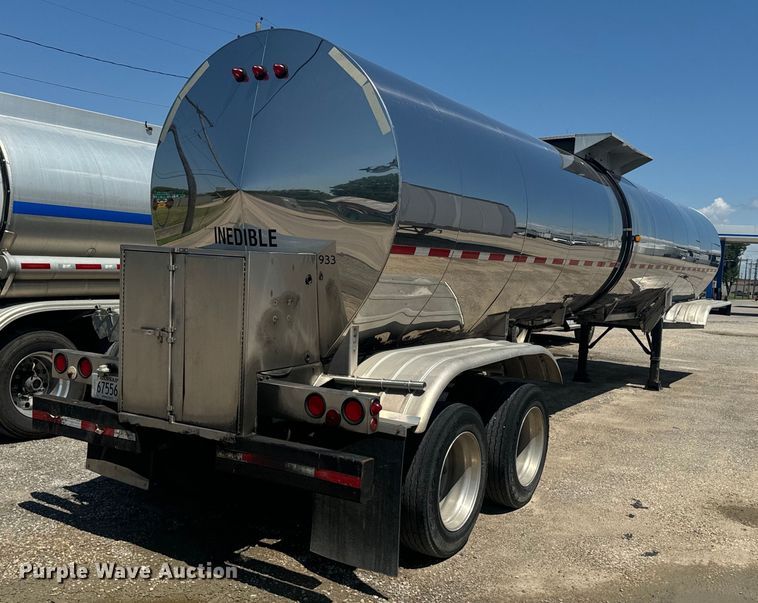 image for item DQ6867 1993 Polar tank trailer