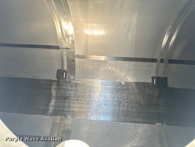 image for item DQ6867 1993 Polar tank trailer