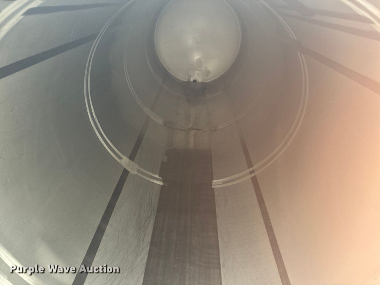 image for item DQ6867 1993 Polar tank trailer