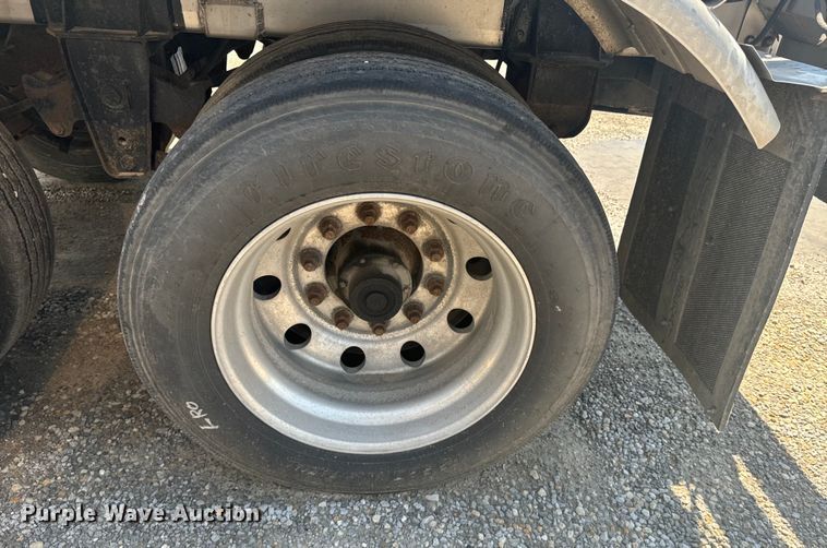 image for item DQ6867 1993 Polar tank trailer