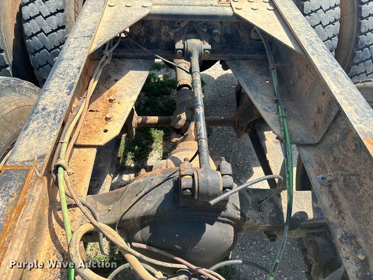 image for item DX1039 1997 Volvo WX64 truck cab and chassis