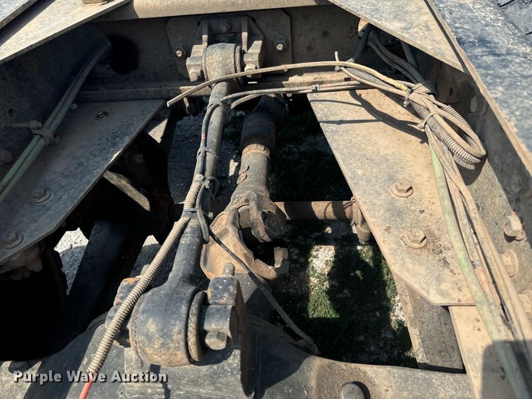 image for item DX1039 1997 Volvo WX64 truck cab and chassis