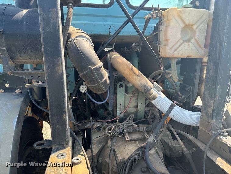 image for item DX1039 1997 Volvo WX64 truck cab and chassis