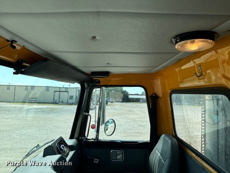 image for item DX1039 1997 Volvo WX64 truck cab and chassis