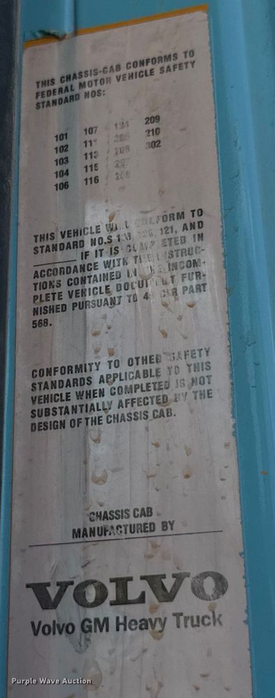 image for item DX1039 1997 Volvo WX64 truck cab and chassis