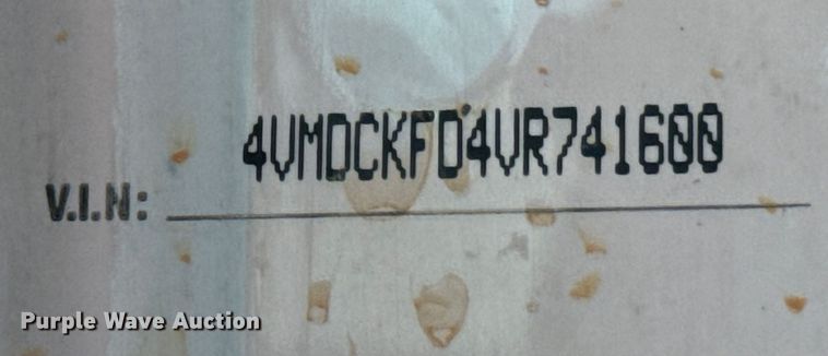 image for item DX1039 1997 Volvo WX64 truck cab and chassis