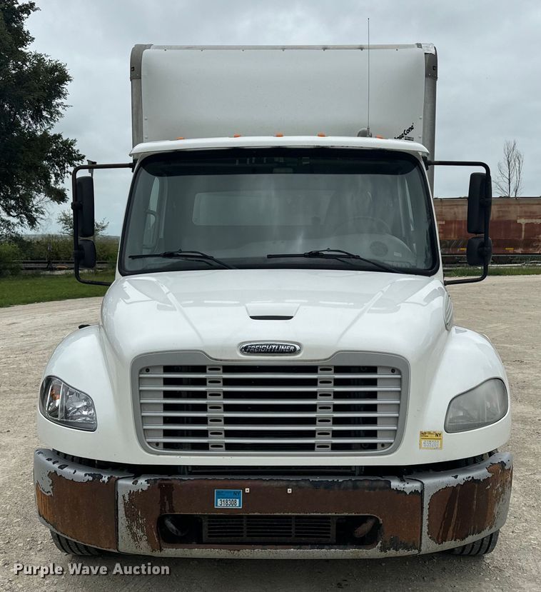 image for item EE7477 2017 Freightliner  Business Class M2 box truck