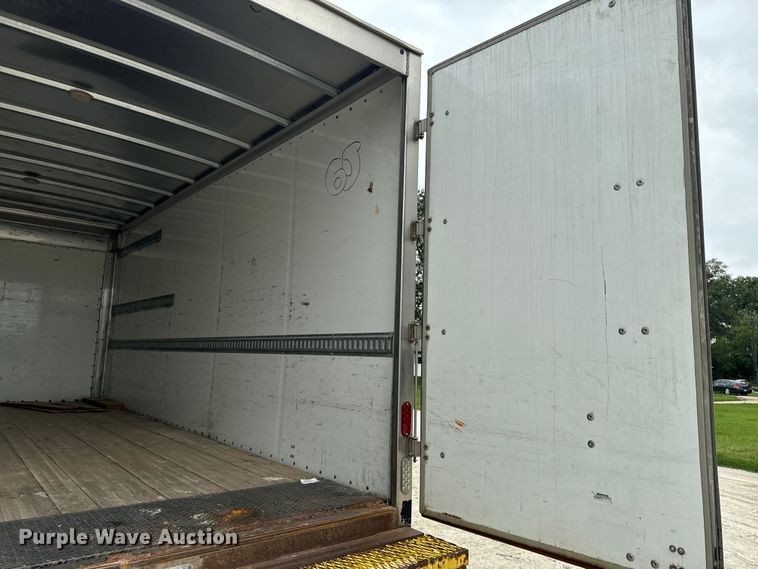 image for item EE7477 2017 Freightliner  Business Class M2 box truck