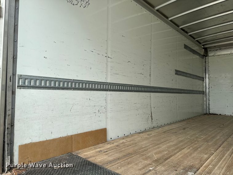 image for item EE7477 2017 Freightliner  Business Class M2 box truck