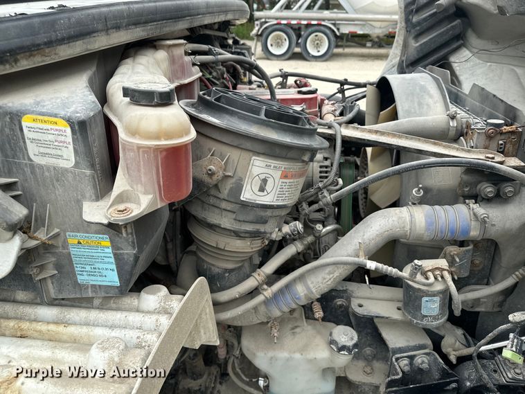 image for item EE7477 2017 Freightliner  Business Class M2 box truck