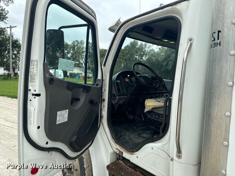 image for item EE7478 2017 Freightliner  Business Class M2 box truck