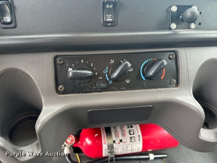 image for item EE7478 2017 Freightliner  Business Class M2 box truck