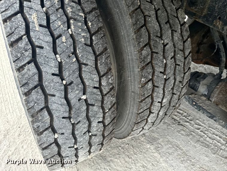 image for item EE7478 2017 Freightliner  Business Class M2 box truck