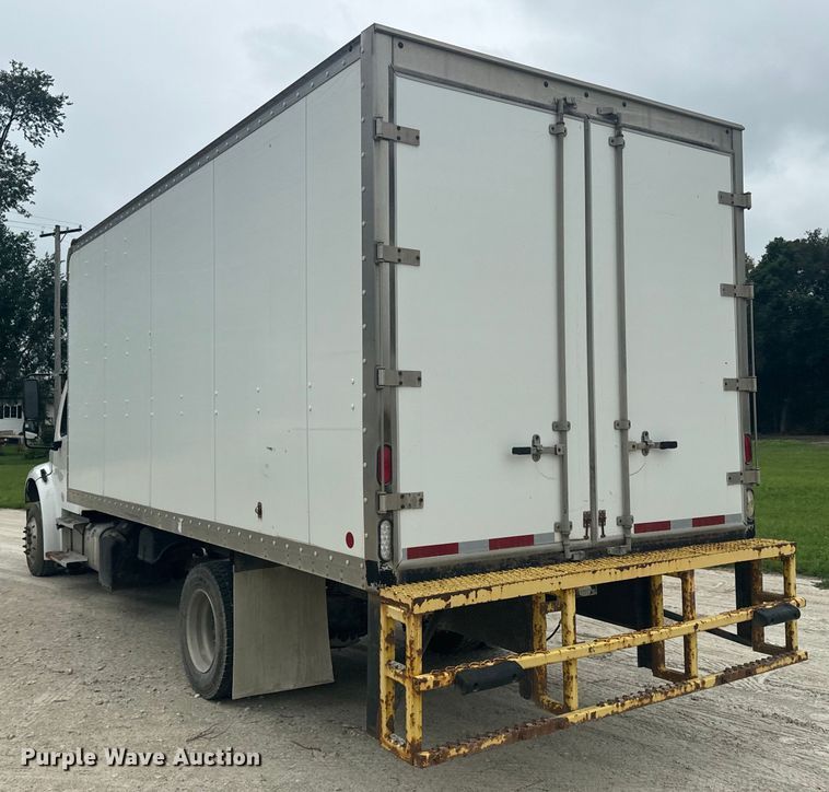 image for item EE7479 2015 Freightliner  Business Class M2 box truck