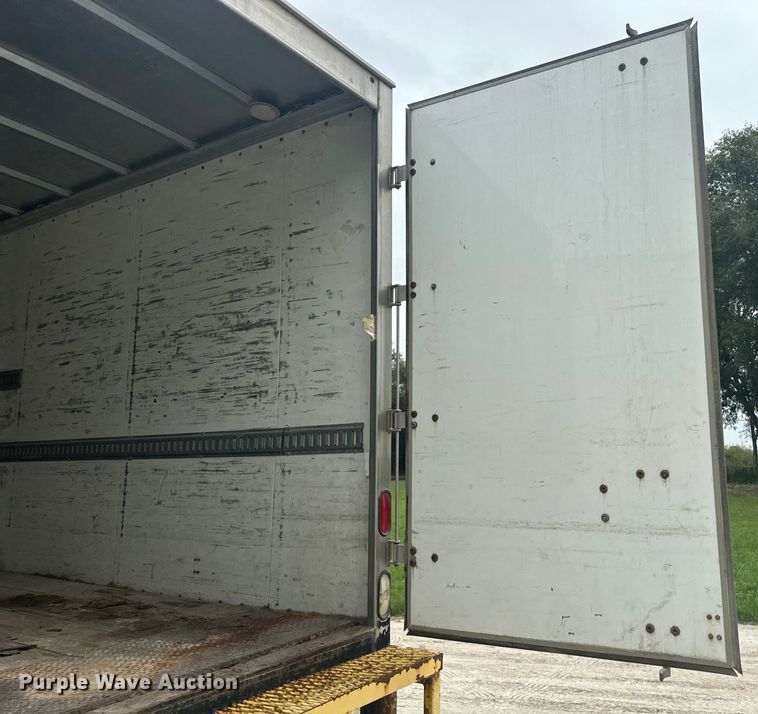 image for item EE7479 2015 Freightliner  Business Class M2 box truck