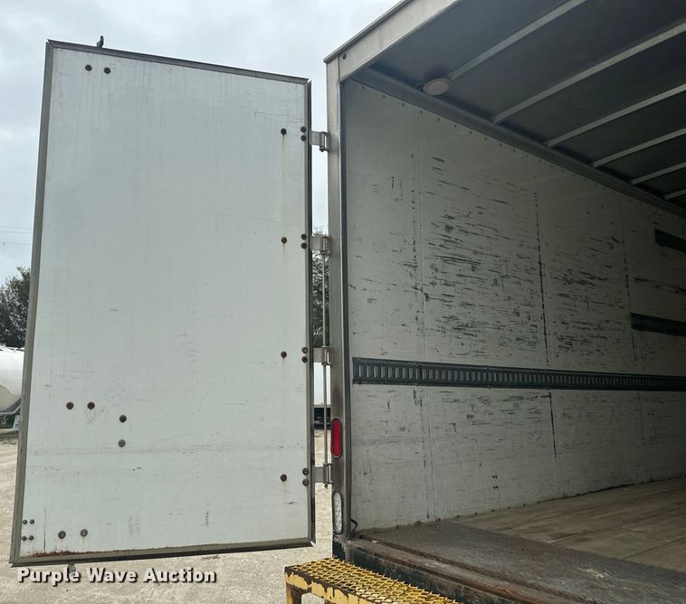 image for item EE7479 2015 Freightliner  Business Class M2 box truck