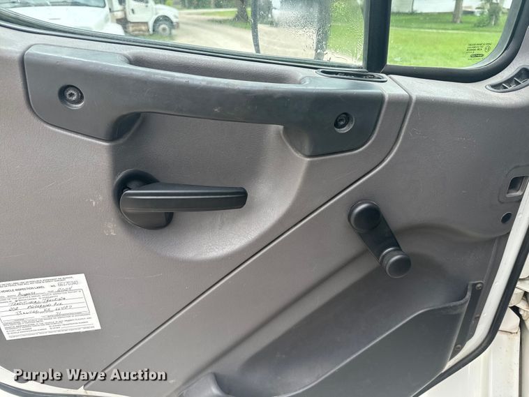 image for item EE7479 2015 Freightliner  Business Class M2 box truck