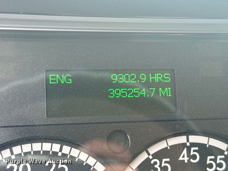 image for item EE7479 2015 Freightliner  Business Class M2 box truck