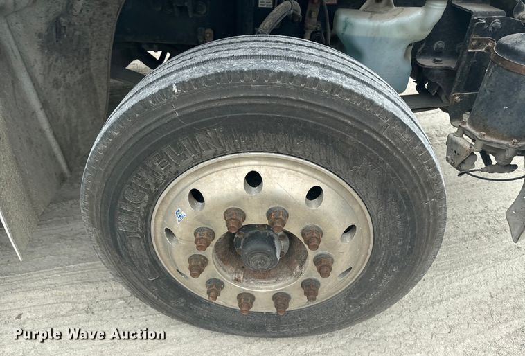 image for item EE7479 2015 Freightliner  Business Class M2 box truck