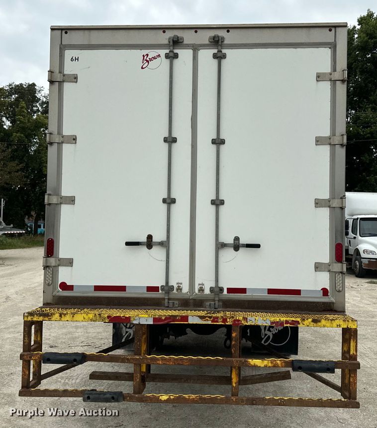 image for item EE7480 2017 Freightliner Business Class M2 box truck