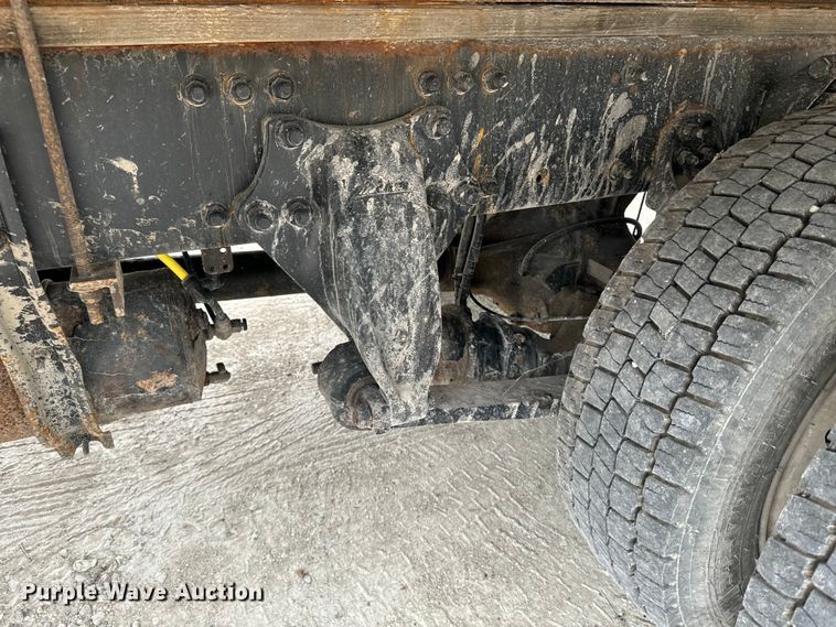 image for item EE7480 2017 Freightliner Business Class M2 box truck