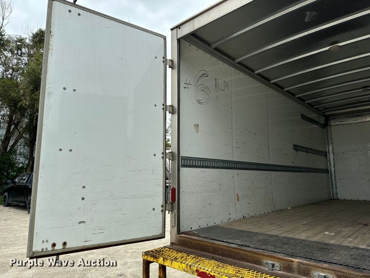 image for item EE7480 2017 Freightliner Business Class M2 box truck