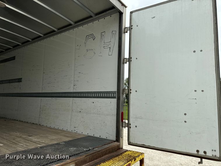 image for item EE7480 2017 Freightliner Business Class M2 box truck